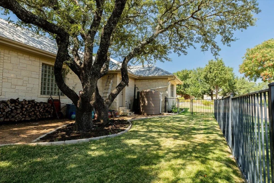 Photo of 101 Denny Fox DR