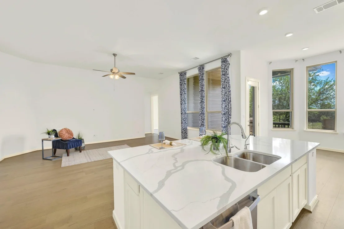 Photo of 209 Lady Bug RD