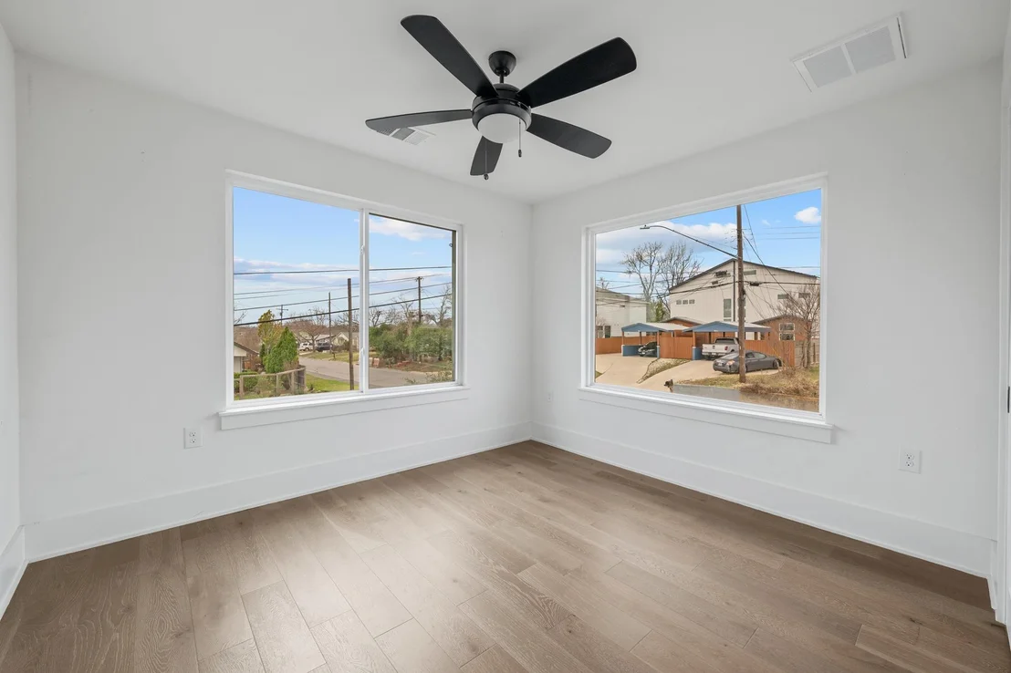 Photo of 5000 Baker ST