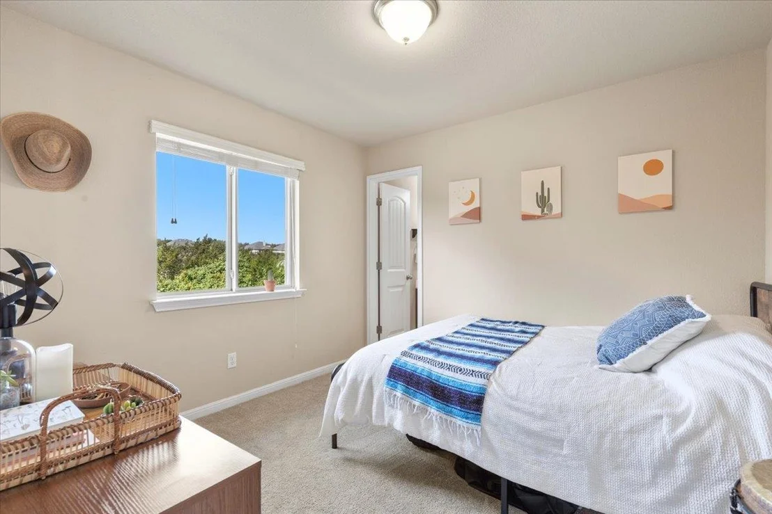 Photo of 561 Stone View TRL