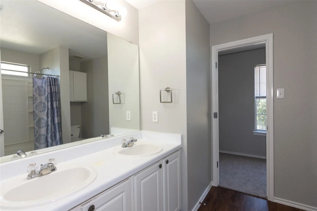 Photo of 104 Phillips ST
