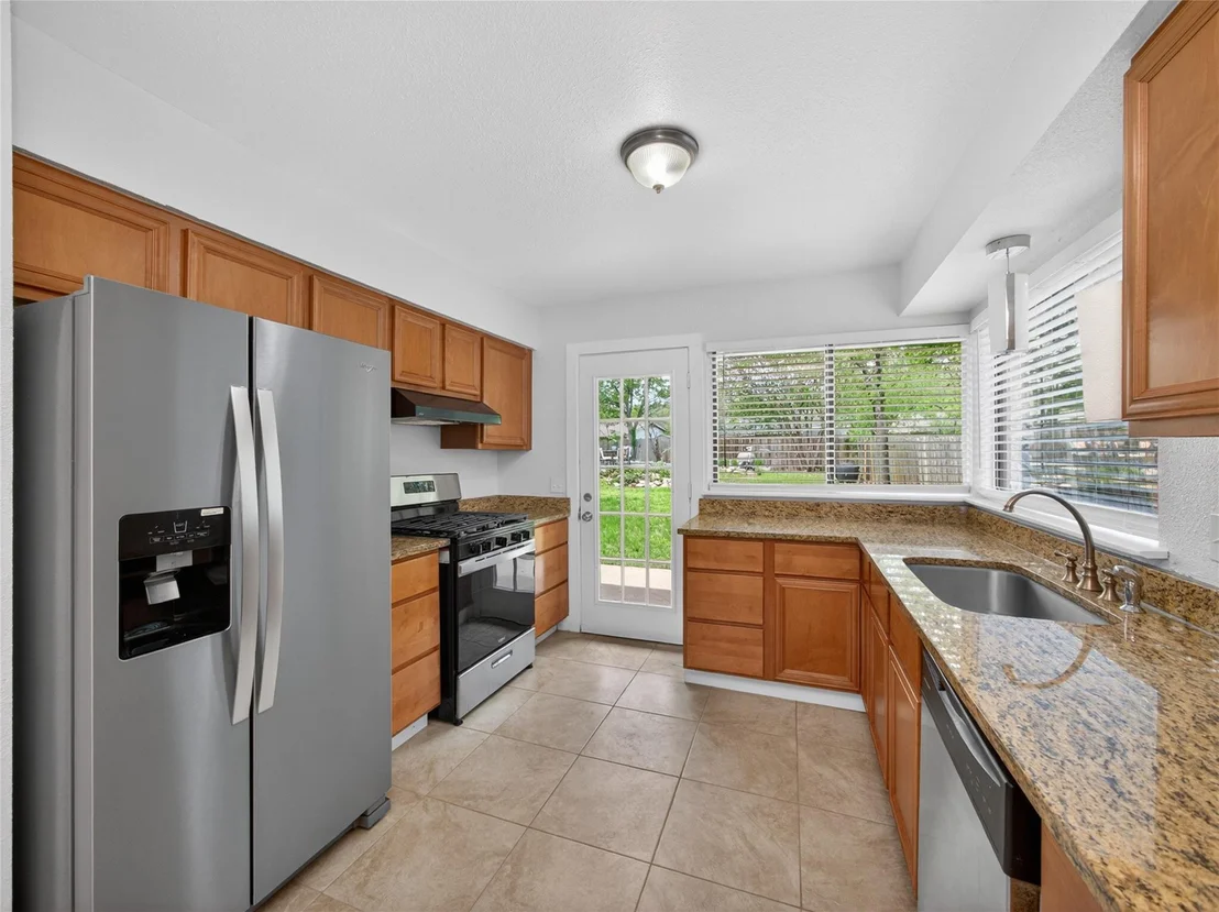 Photo of 602 Old Stone RD