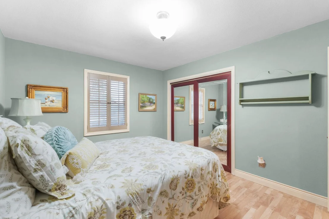 Photo of 306 Cardinal LN