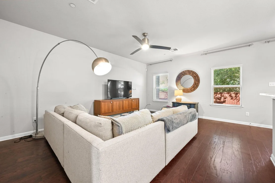 Photo of 1402 Catalan RD