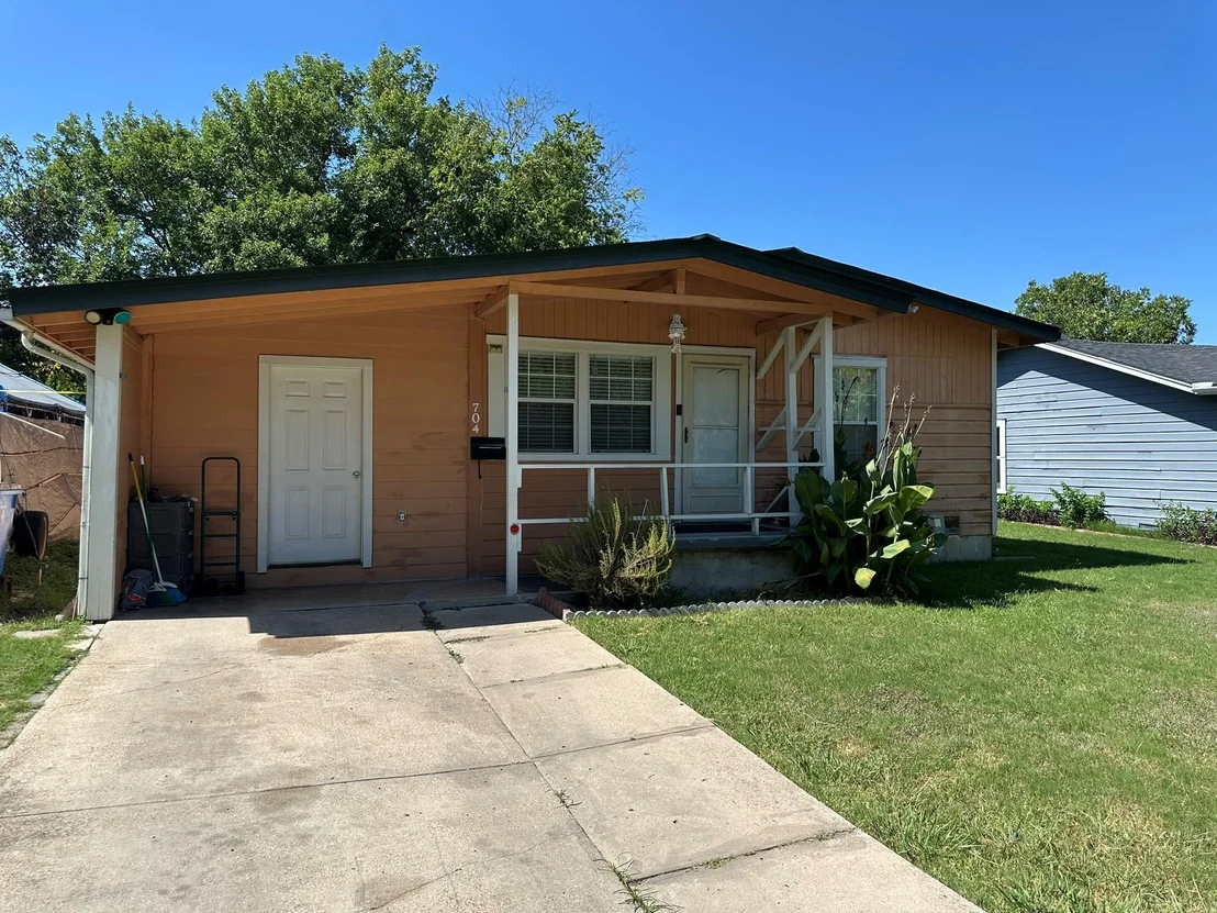 Photo of 704 Otis ST