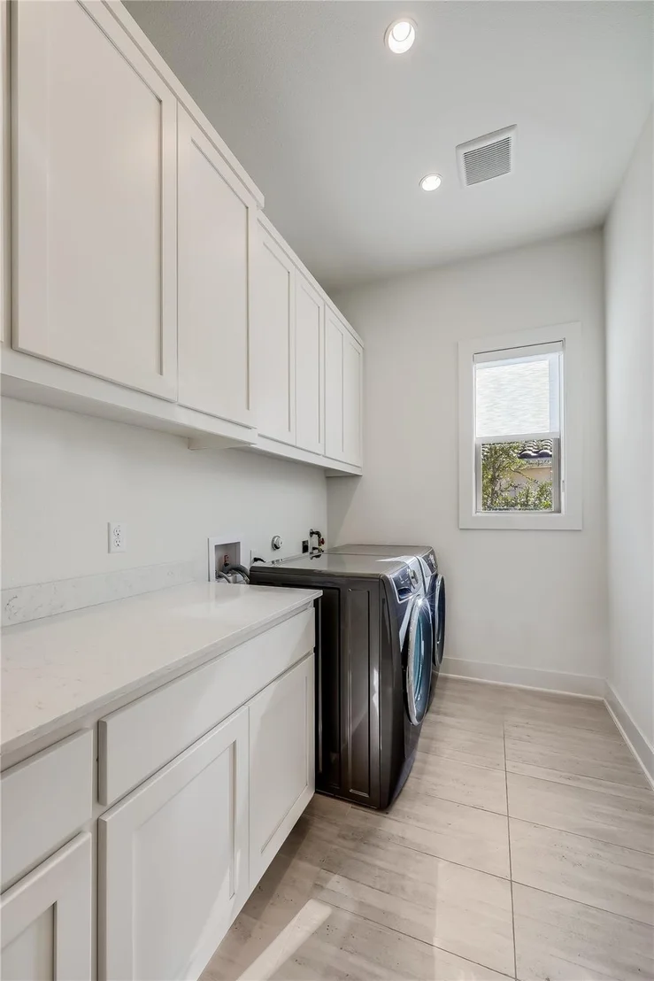Photo of 4300 Flameleaf Sumac DR