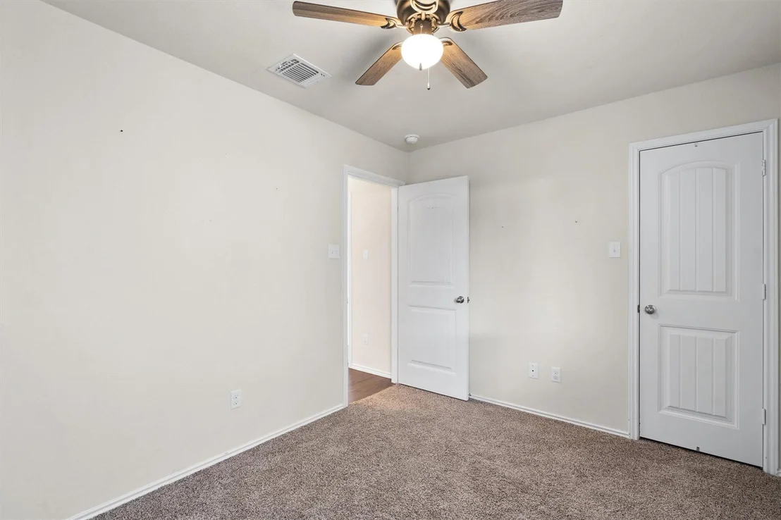 Photo of 162 Beth Ann LOOP