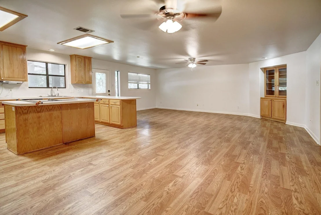 Photo of 504 Leah LN