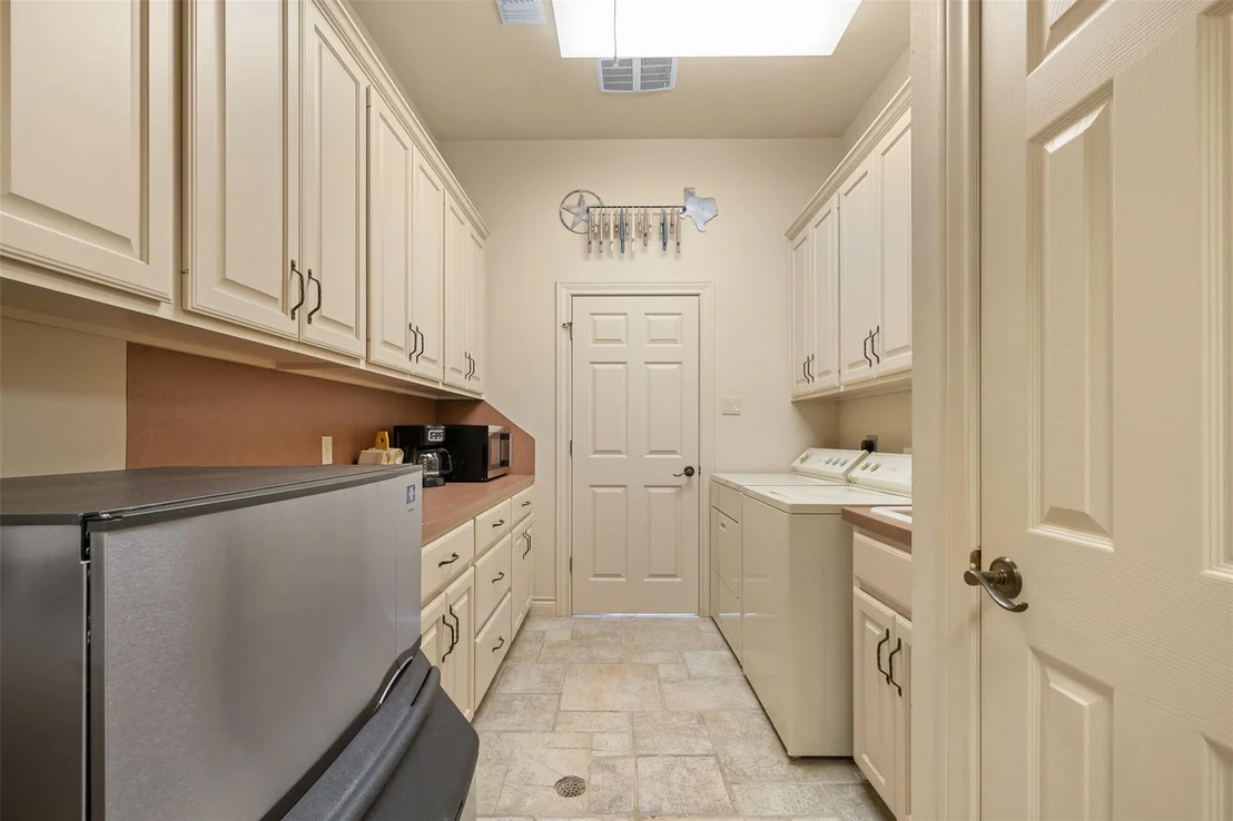 Photo of 1580 County Road 377