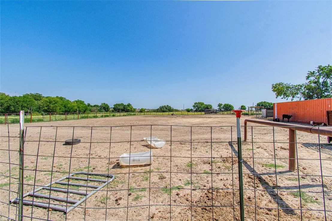 Photo of 8490 E HWY 190