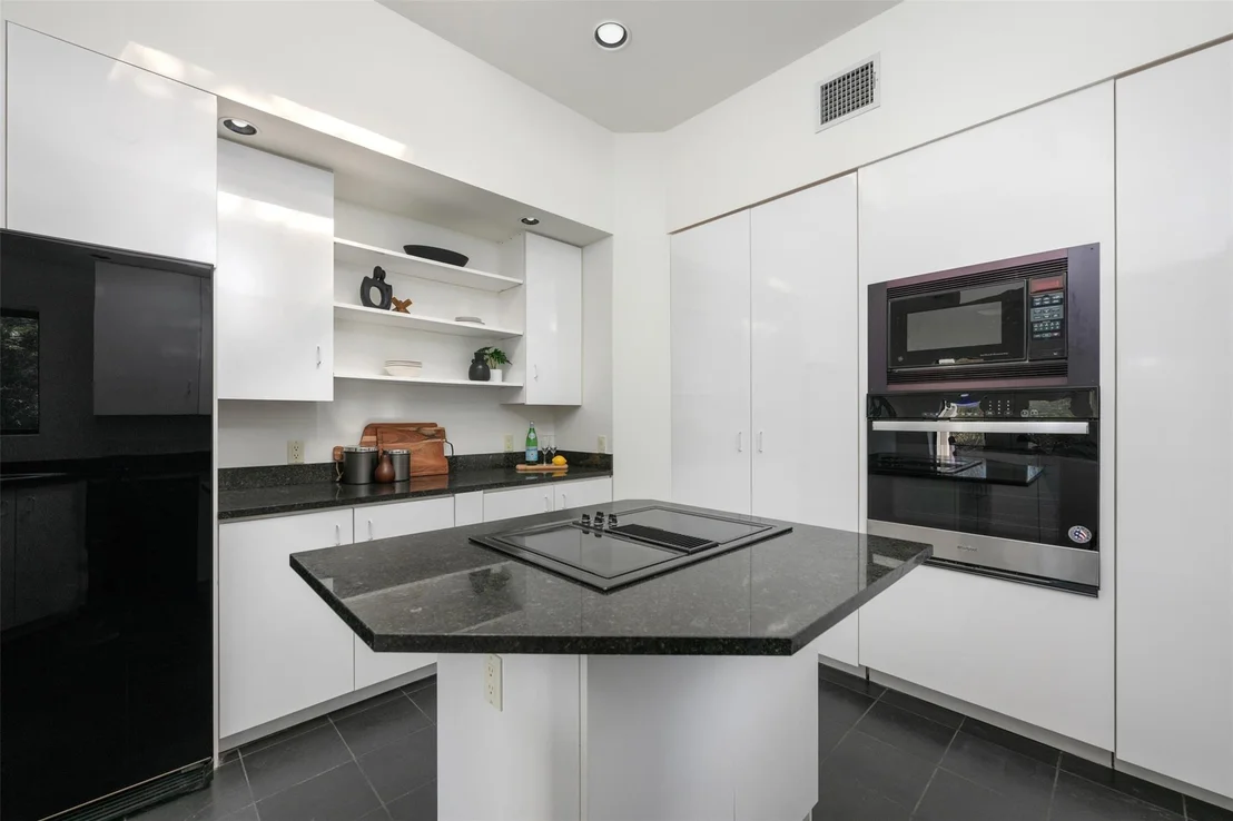 Photo of 8404 Lone Mesa
