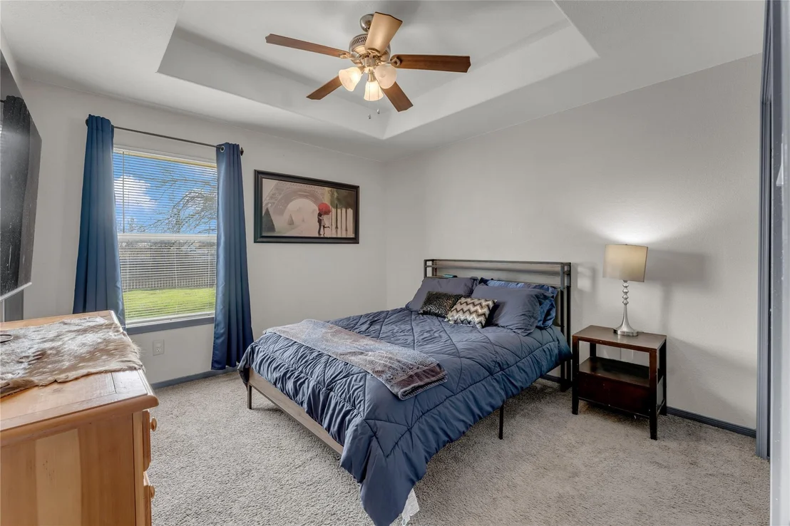 Photo of 555 Live Oak DR