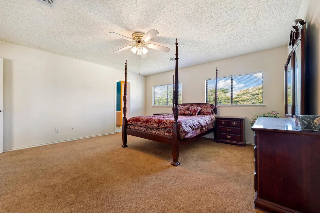 Photo of 1347 Lakeside LOOP