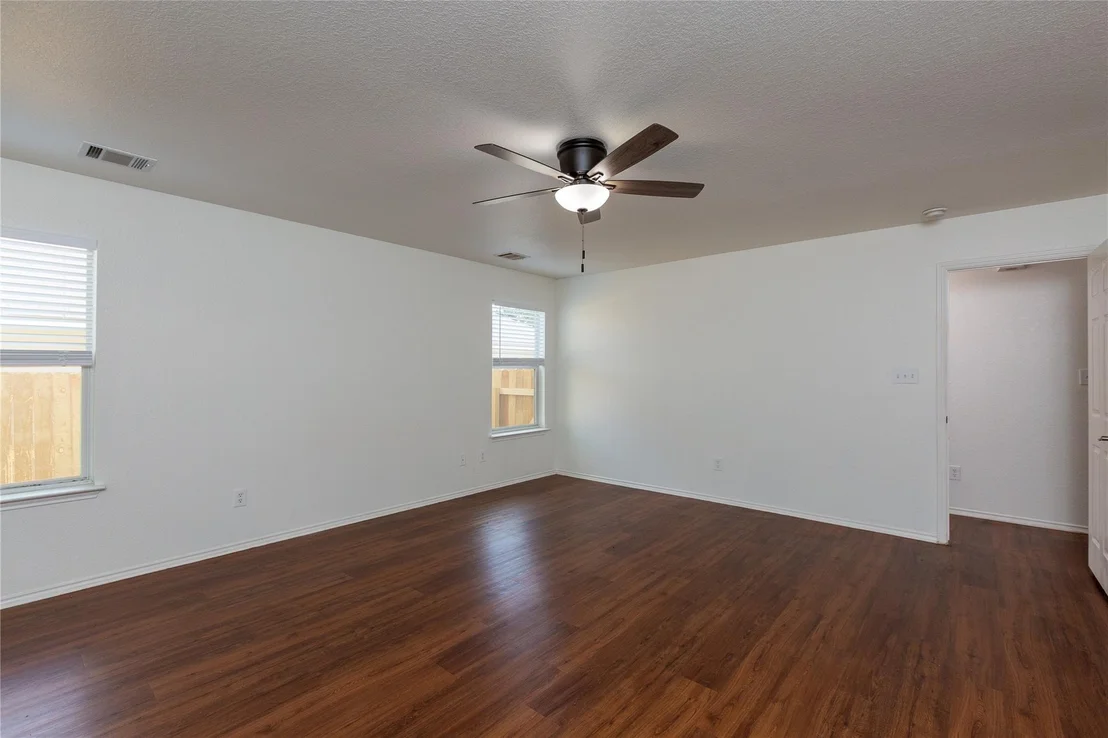 Photo of 2571 Georgian DR