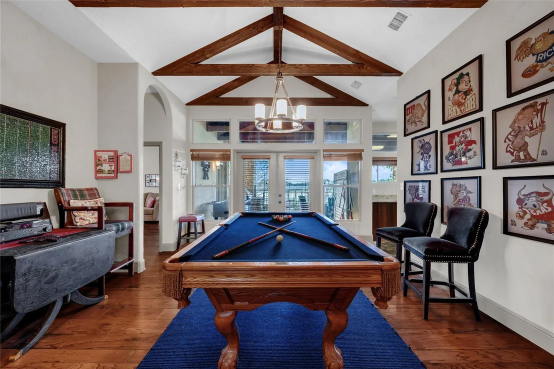 Photo of 202 Bridgepoint DR