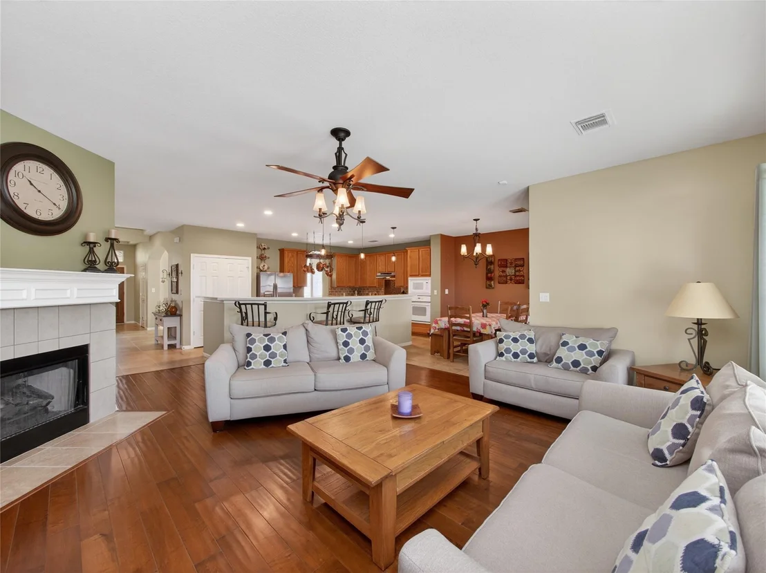 Photo of 2913 Clinton PL