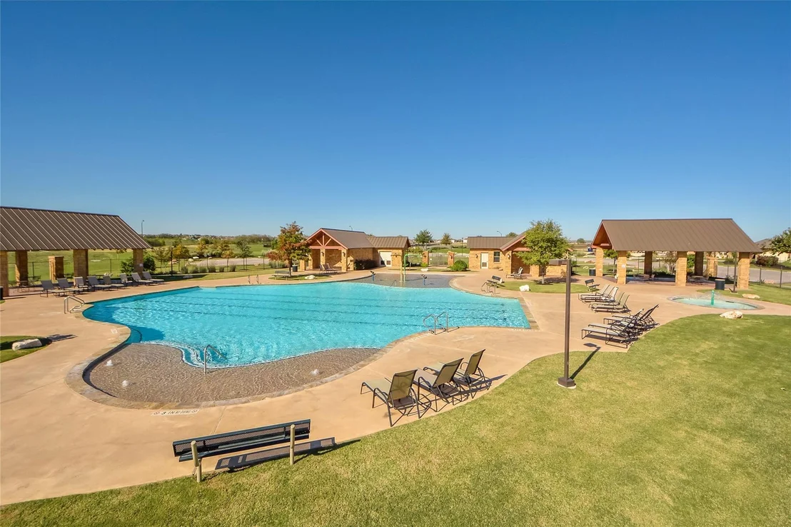 Photo of 3308 Mendips LN