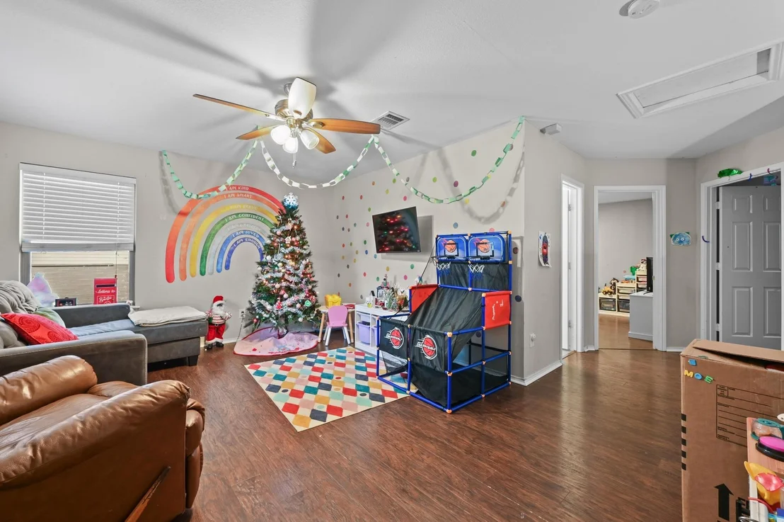 Photo of 6624 Quinton DR