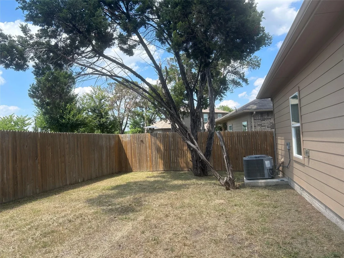 Photo of 3501 Blazeby DR