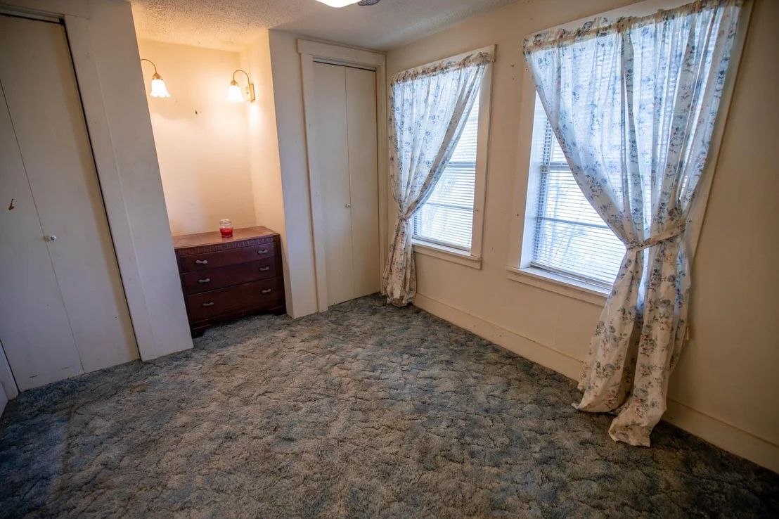 Photo of 14942 Cedar Valley Rd