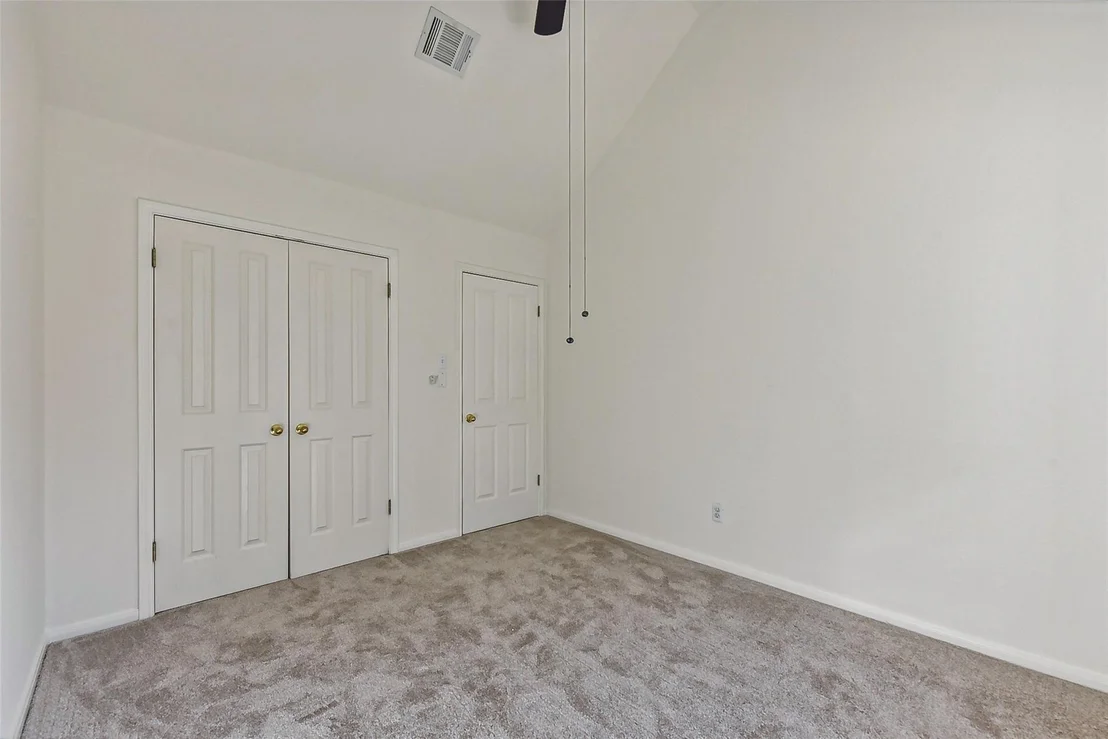 Photo of 700 Cornell DR
