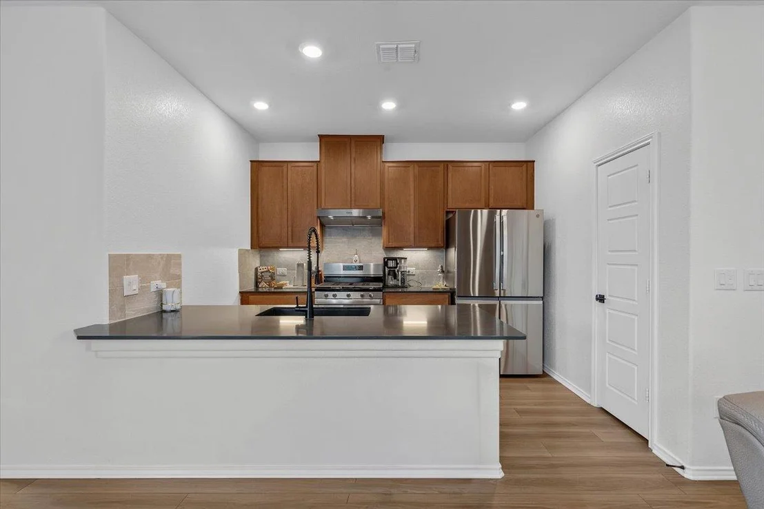 Photo of 223 Pitkin DR