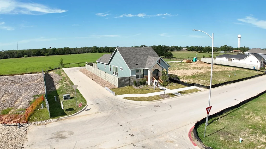 Photo of 210 Weaver LN