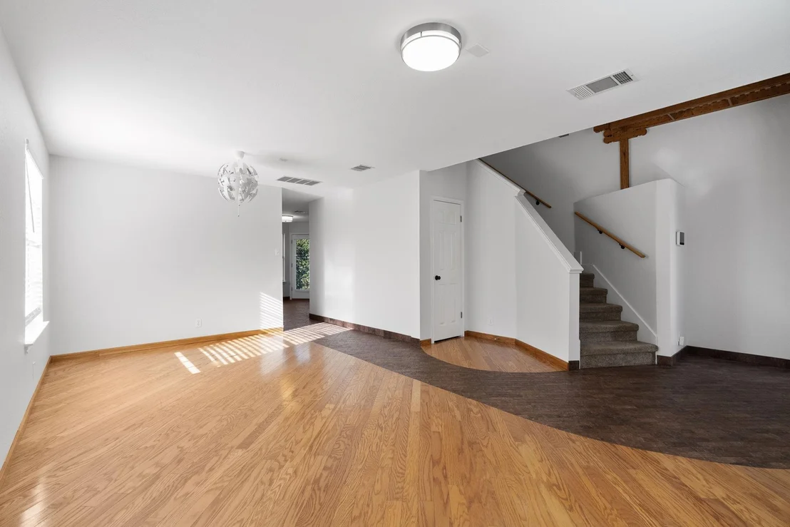 Photo of 12708 Parkland DR