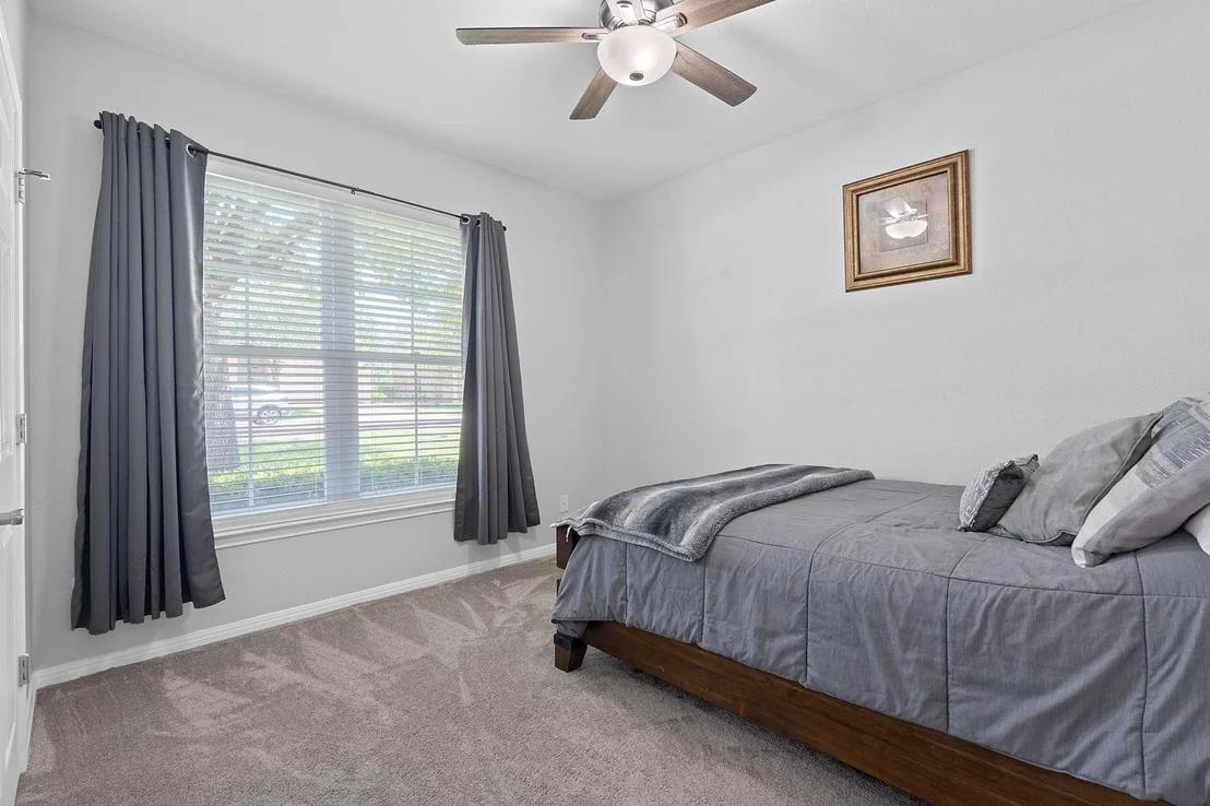 Photo of 1109 Middle Brook DR