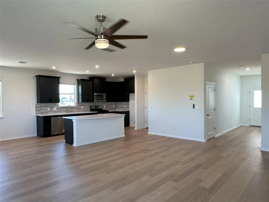 Photo of 372 Young ST