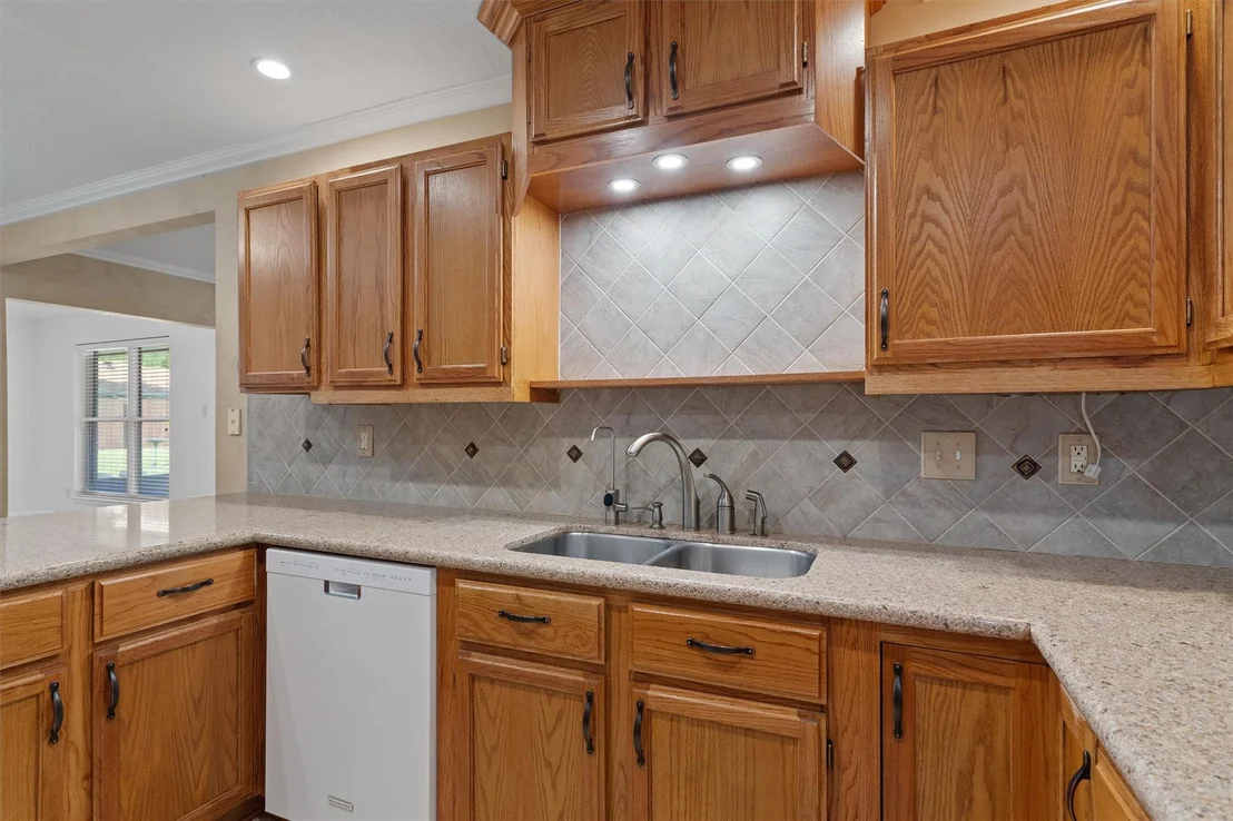 Photo of 531 Dennis DR