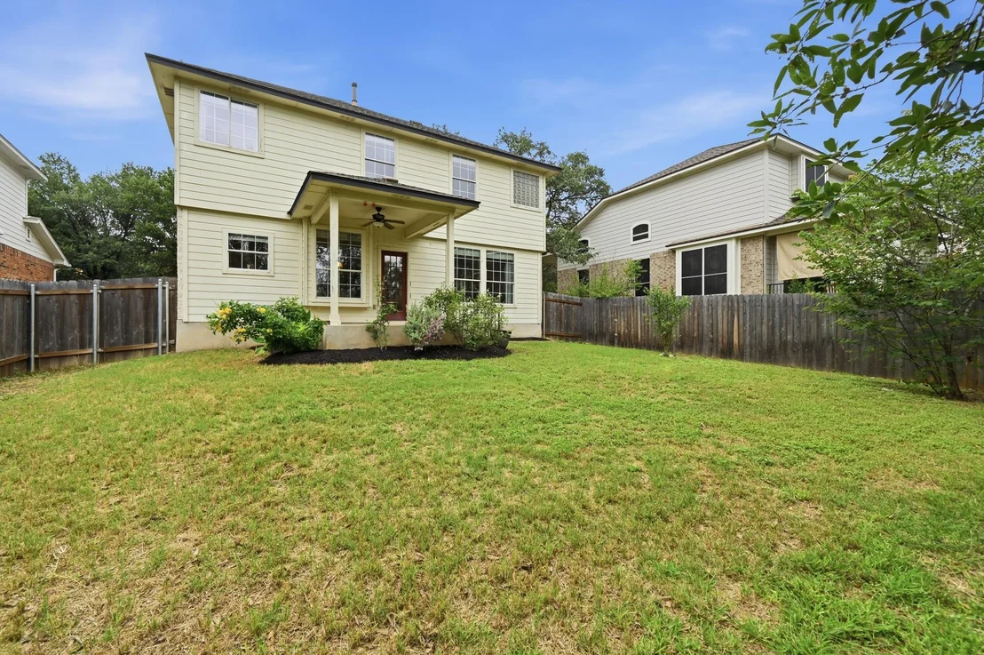 Photo of 10701 Beard Ave
