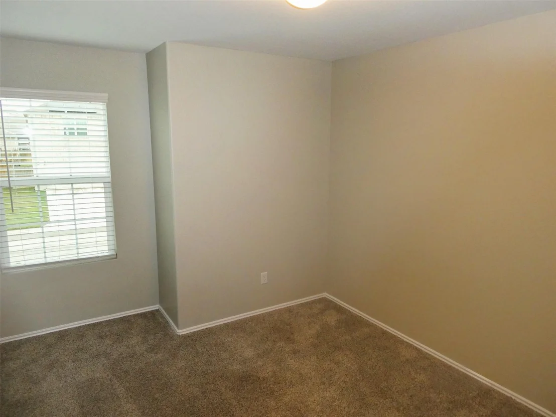 Photo of 2310 MACAW DR