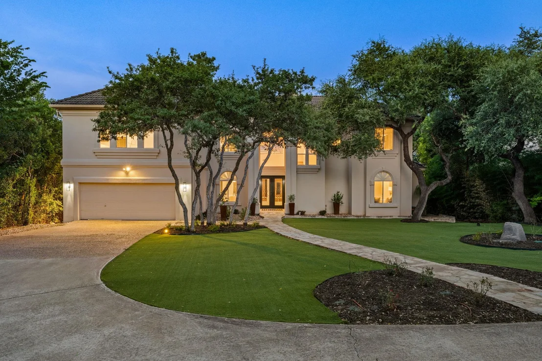 Photo of 15747 Booth CIR