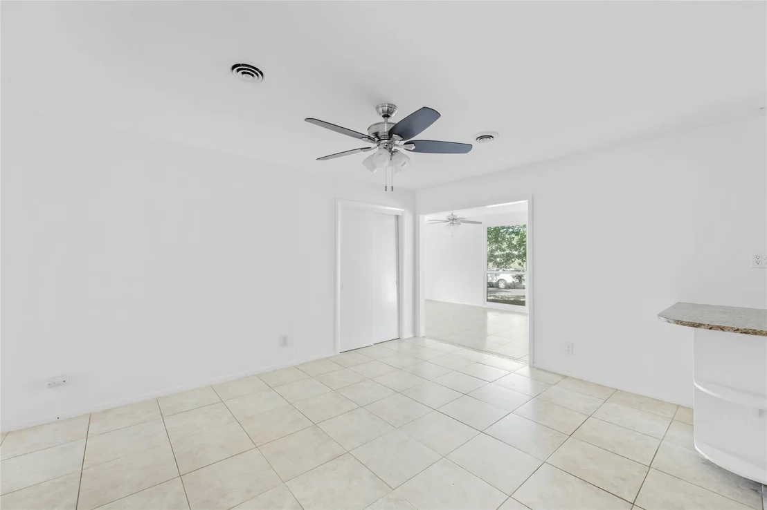 Photo of 6401 Kenilworth DR