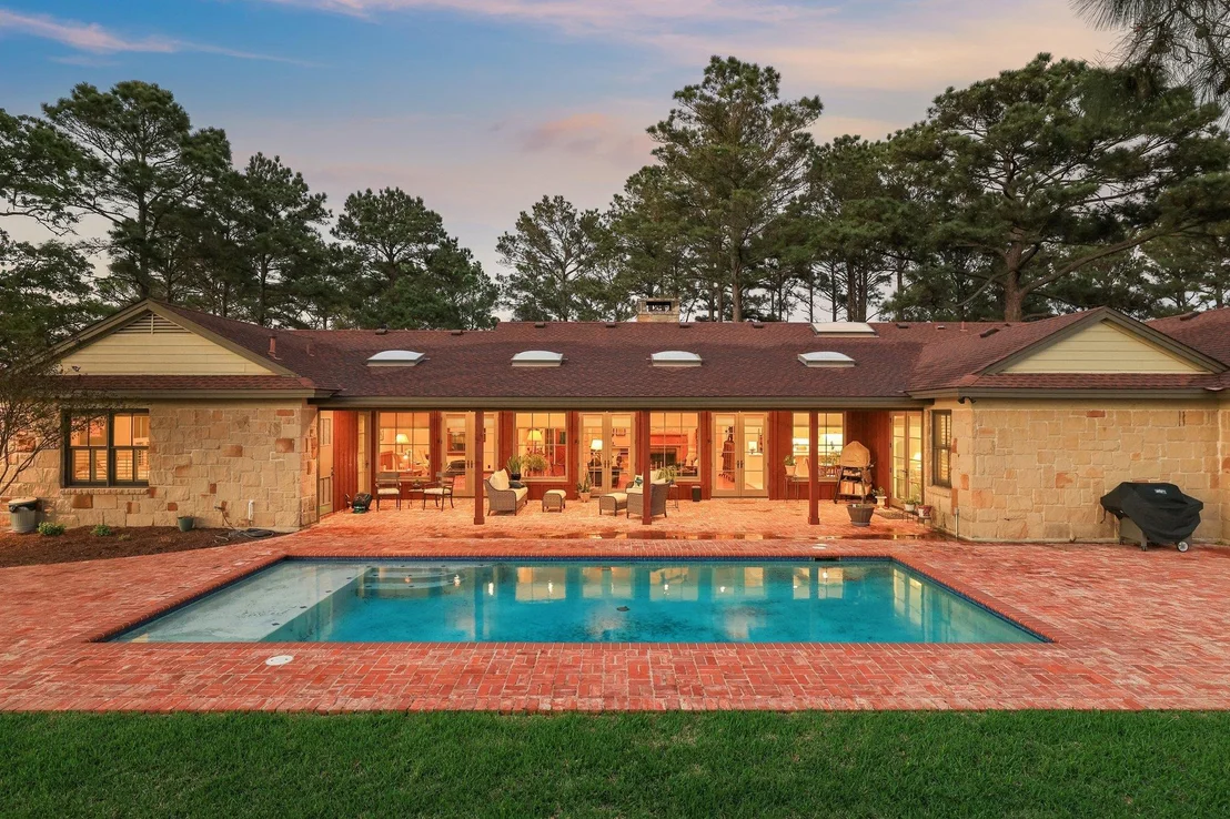 Photo of 546 McAllister RD
