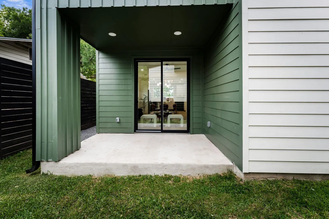 Photo of Unit 1 at 3204 Lyons RD