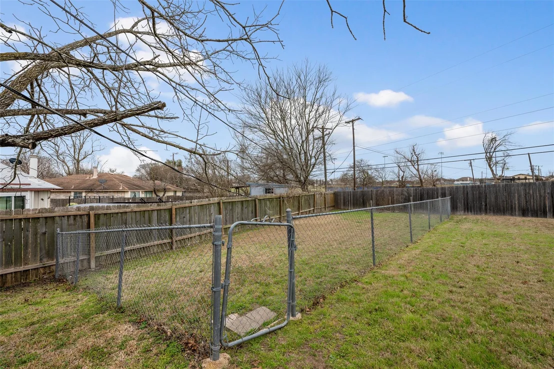 Photo of 712 Quail Run RD