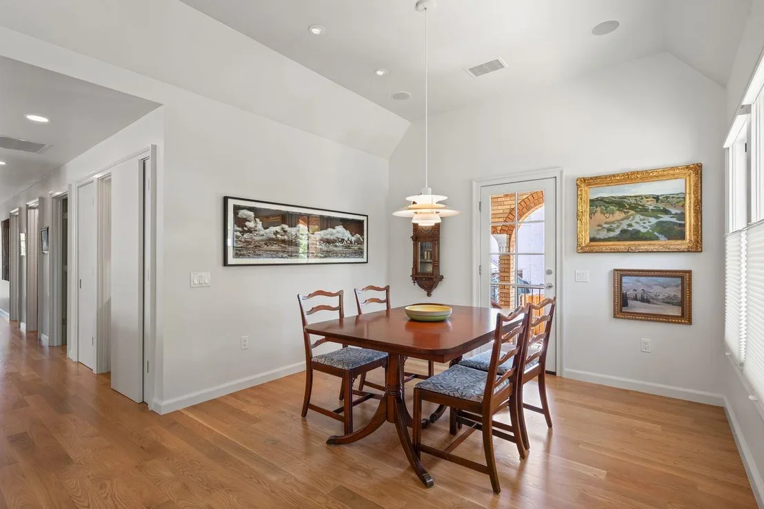 Photo of 704 Texas Ave
