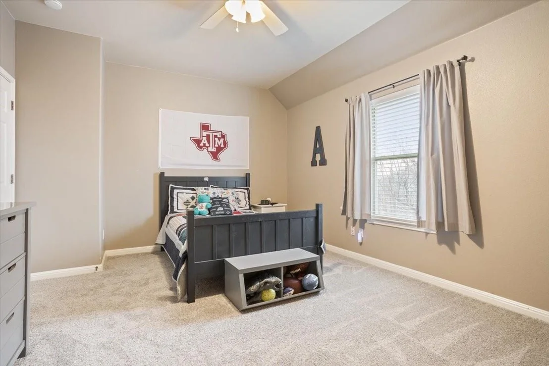 Photo of 20609 Meridian BLVD
