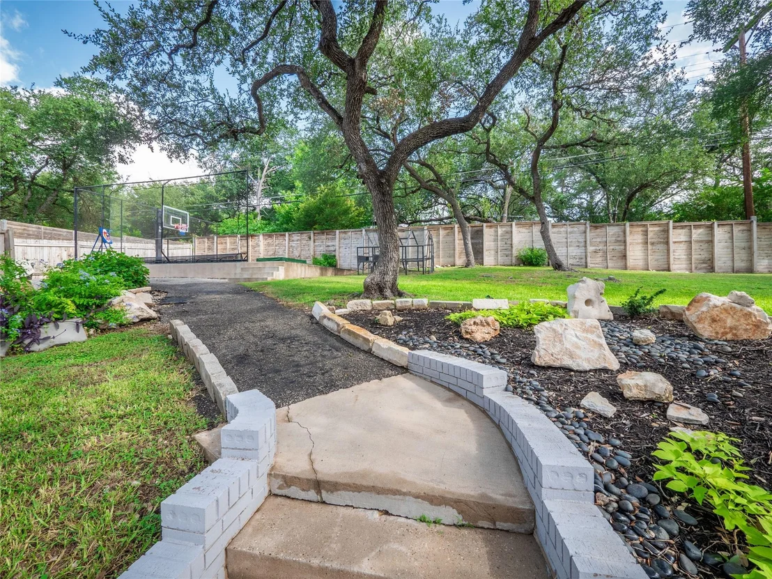 Photo of 4901 Timberline DR