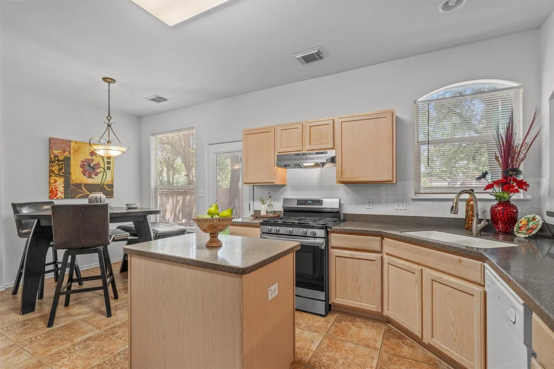 Photo of 4118 N Summercrest LOOP