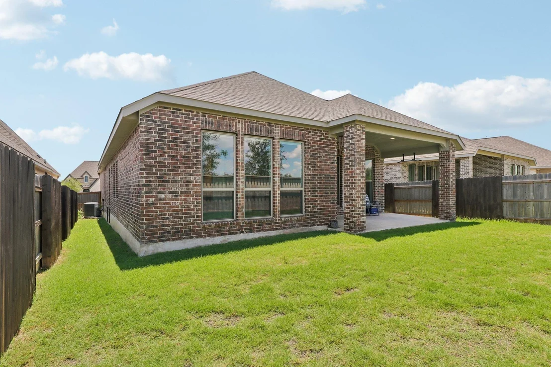 Photo of 112 Chinaberry BND