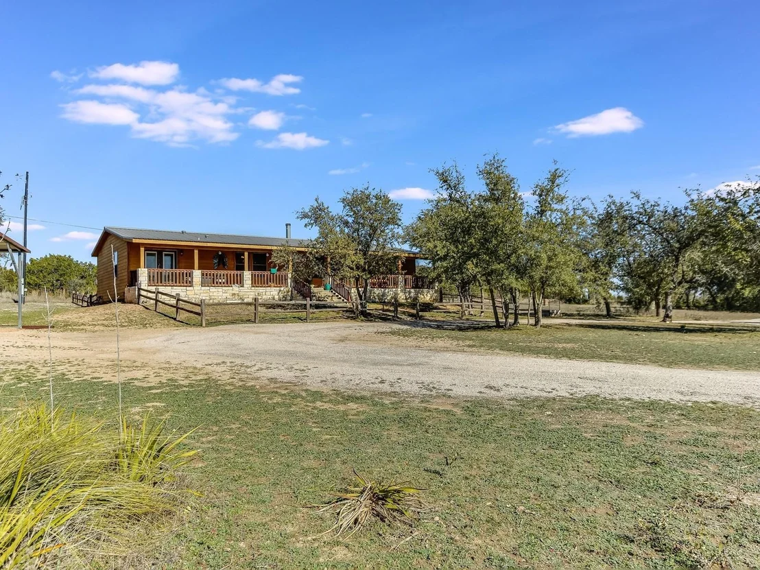 Photo of 110 Diamondback DR