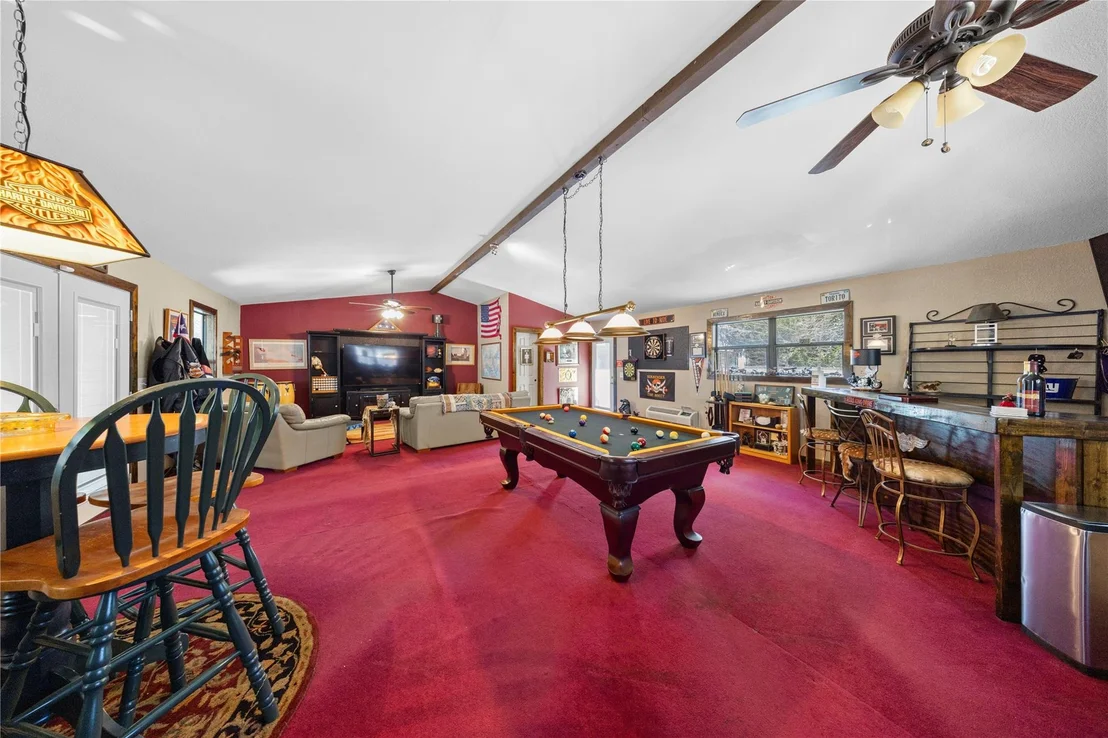 Photo of 305 Clear Springs RD