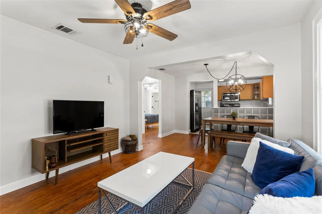 Photo of 1208 Cedar Ave