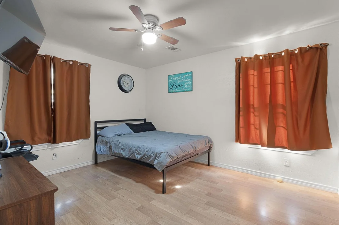 Photo of 302 Amy ST