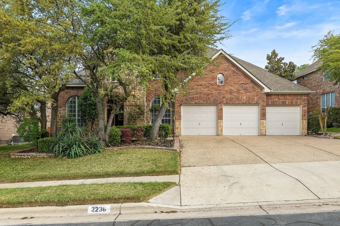 Photo of 2236 Fernspring DR