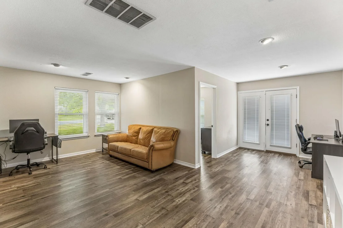 Photo of 205 Morningside CIR