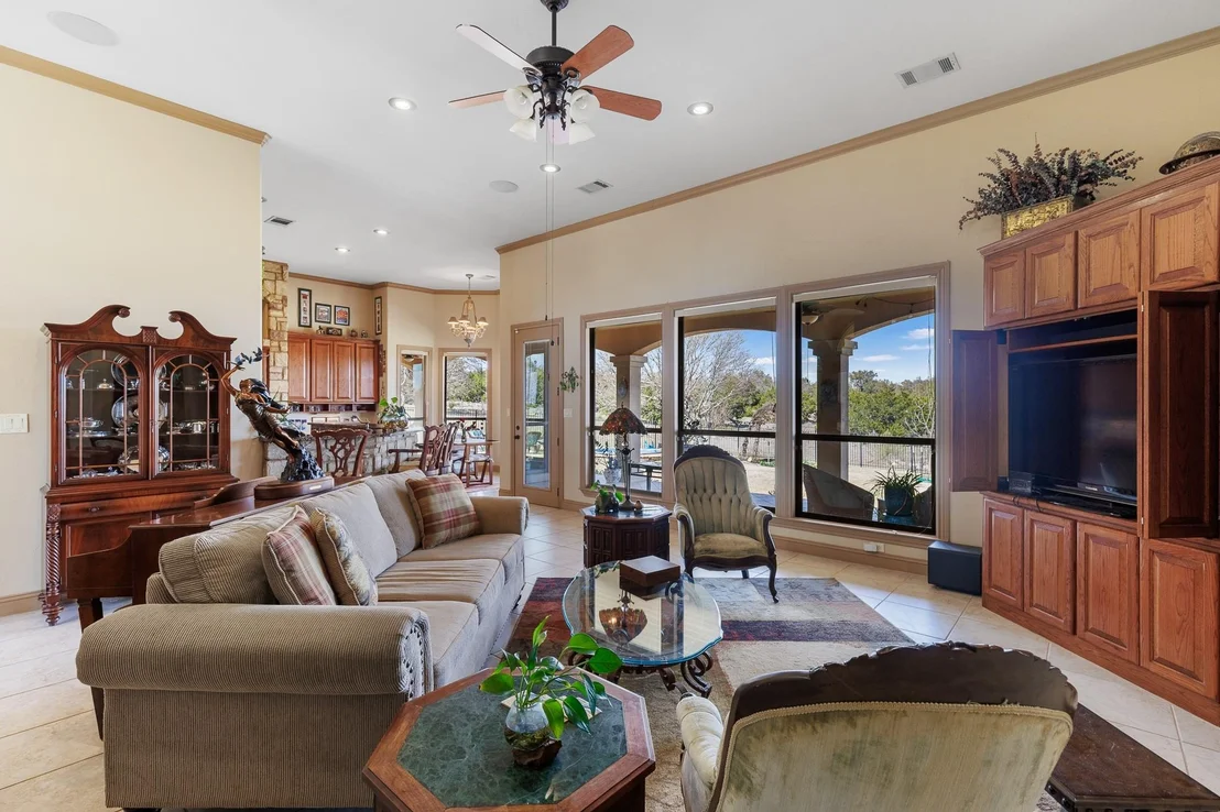 Photo of 108 Oak Bend